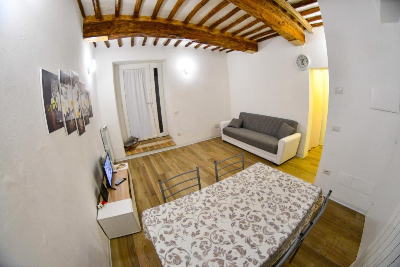 A Casa Di Silvia Apartment Foligno Exterior foto